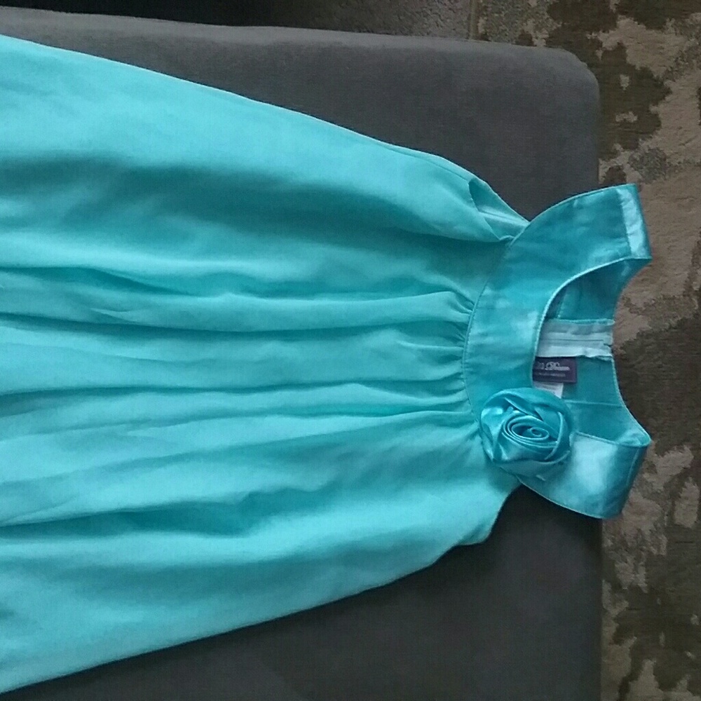 Girls Dress - Picture 2 of 2
